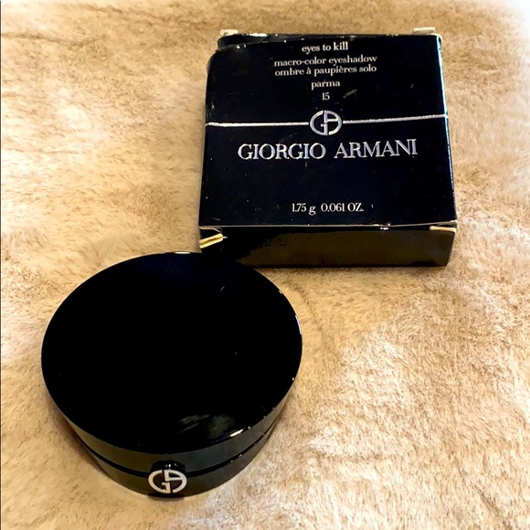 Giorgio Armani eyes to kill macro color eyeshadow